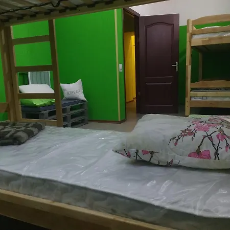 Hostel Yourhostel дорогожичи *